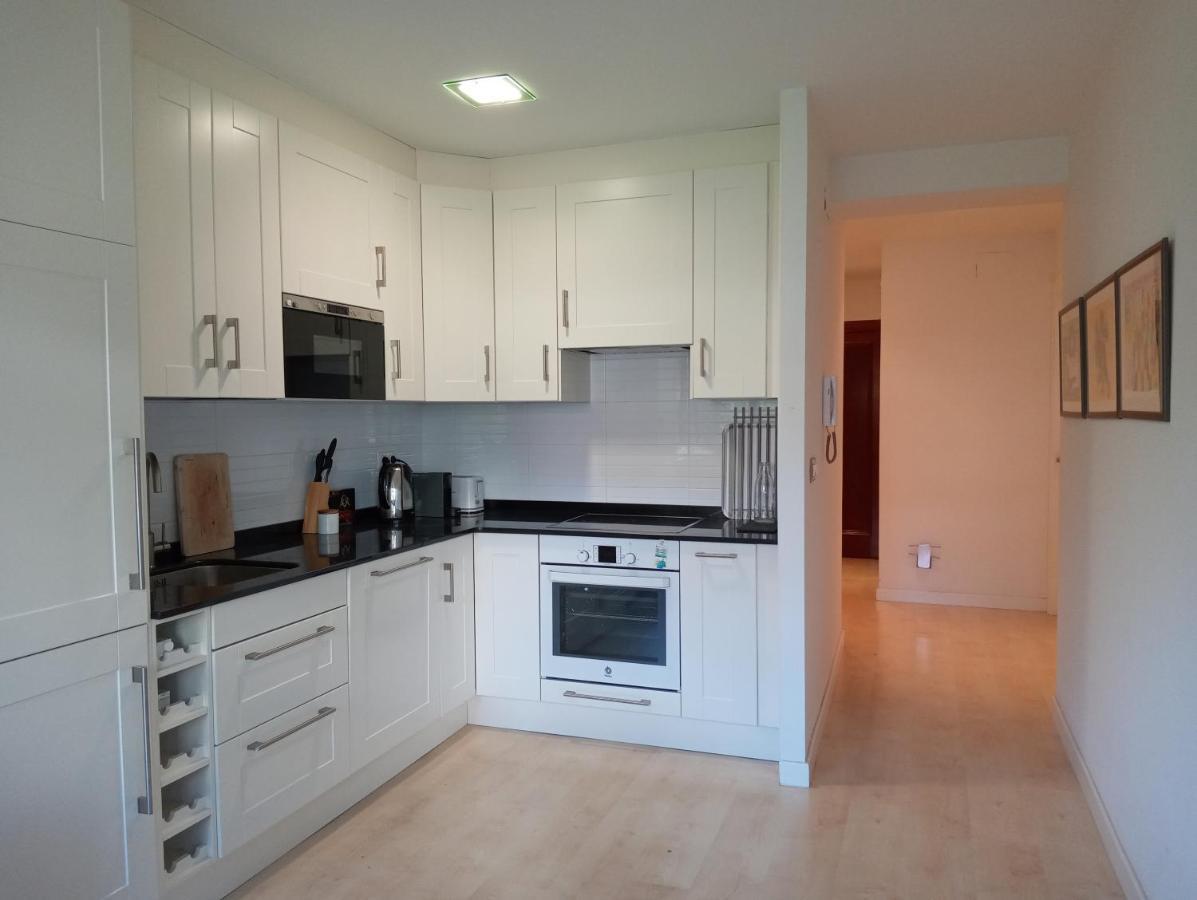 Surf And Art Apartment Parking Gratuito Oviedo Esterno foto